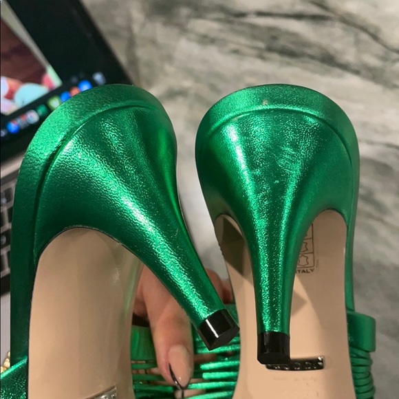 GUCCI knotted Metallic-leather Mules In Green - Picture 4 of 8